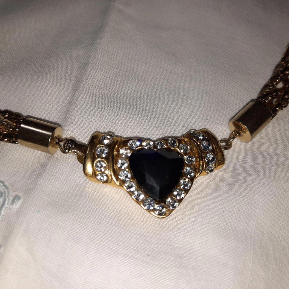 Fancy braided chain heart neckace